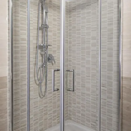 Etnea 270 4*